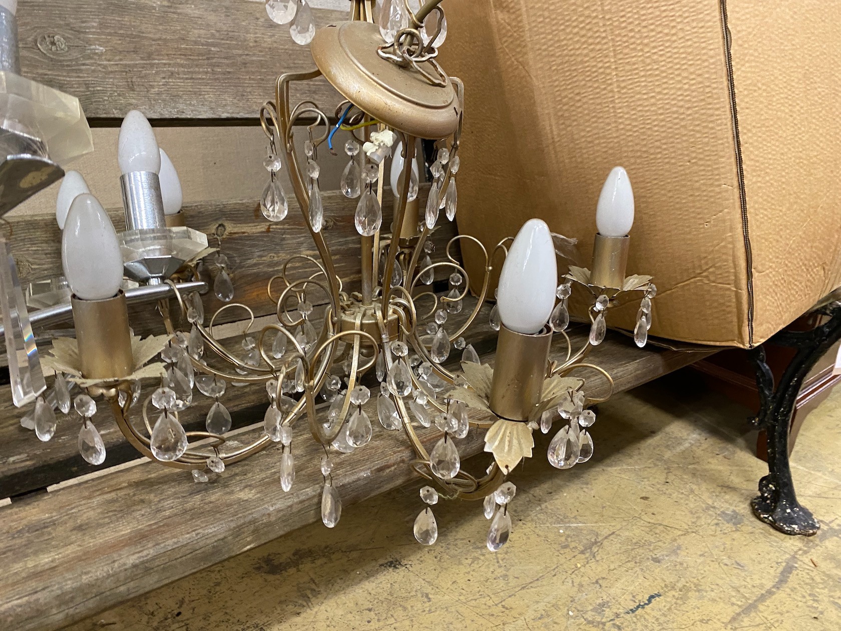 Four assorted hanging ceiling lights, largest height 45cm